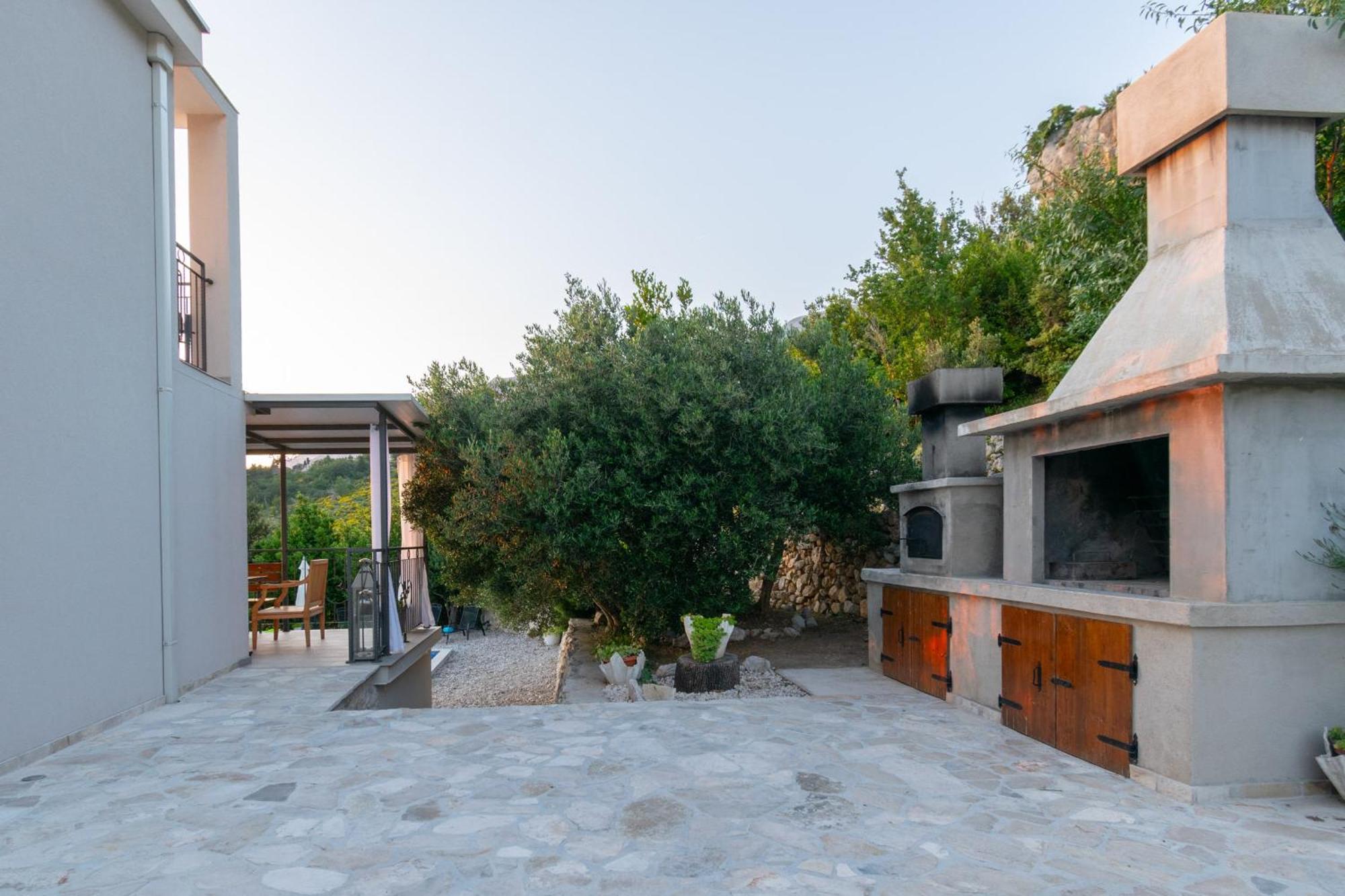 פודגורה Villa With Sea View מראה חיצוני תמונה