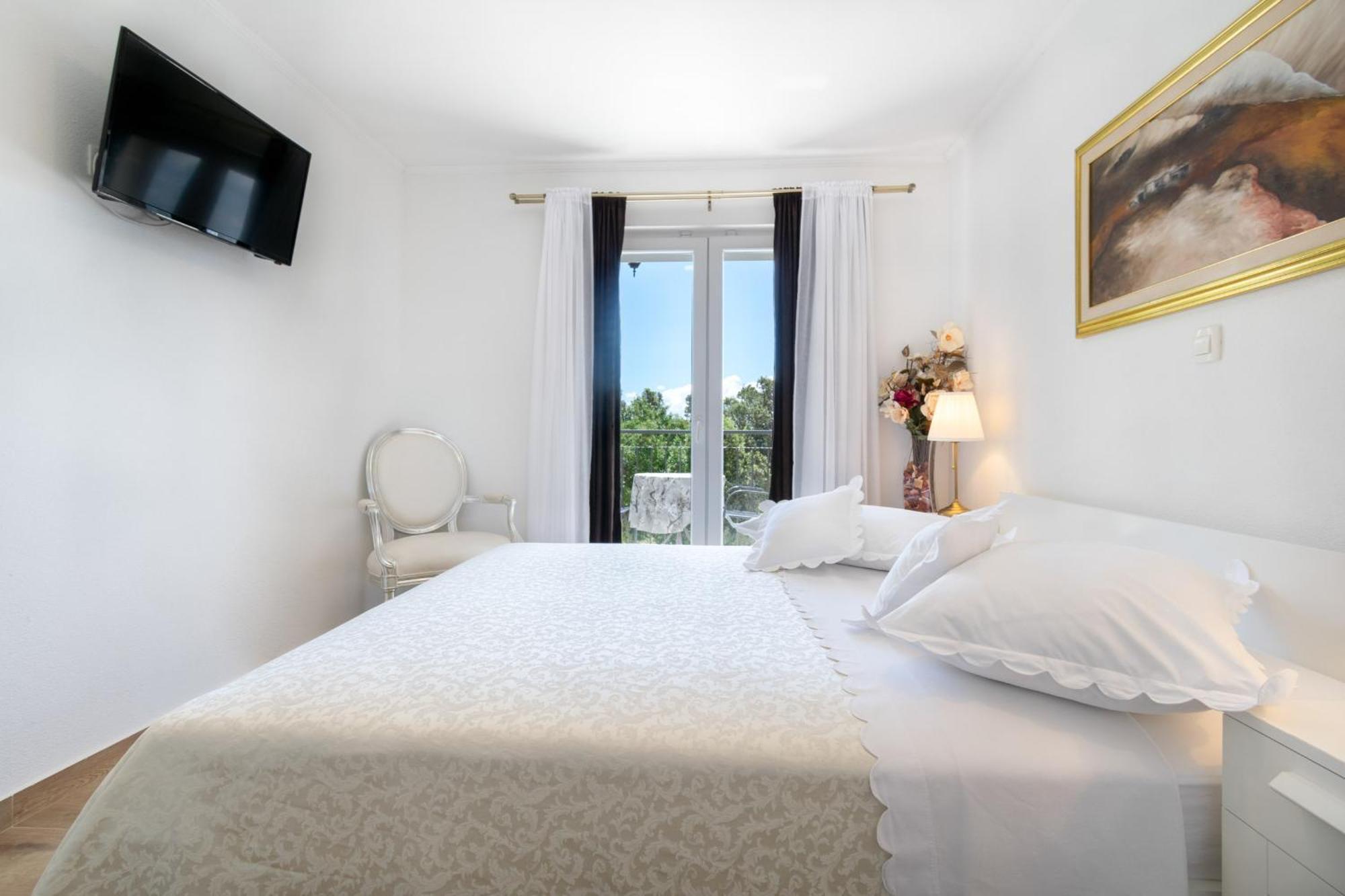 פודגורה Villa With Sea View מראה חיצוני תמונה