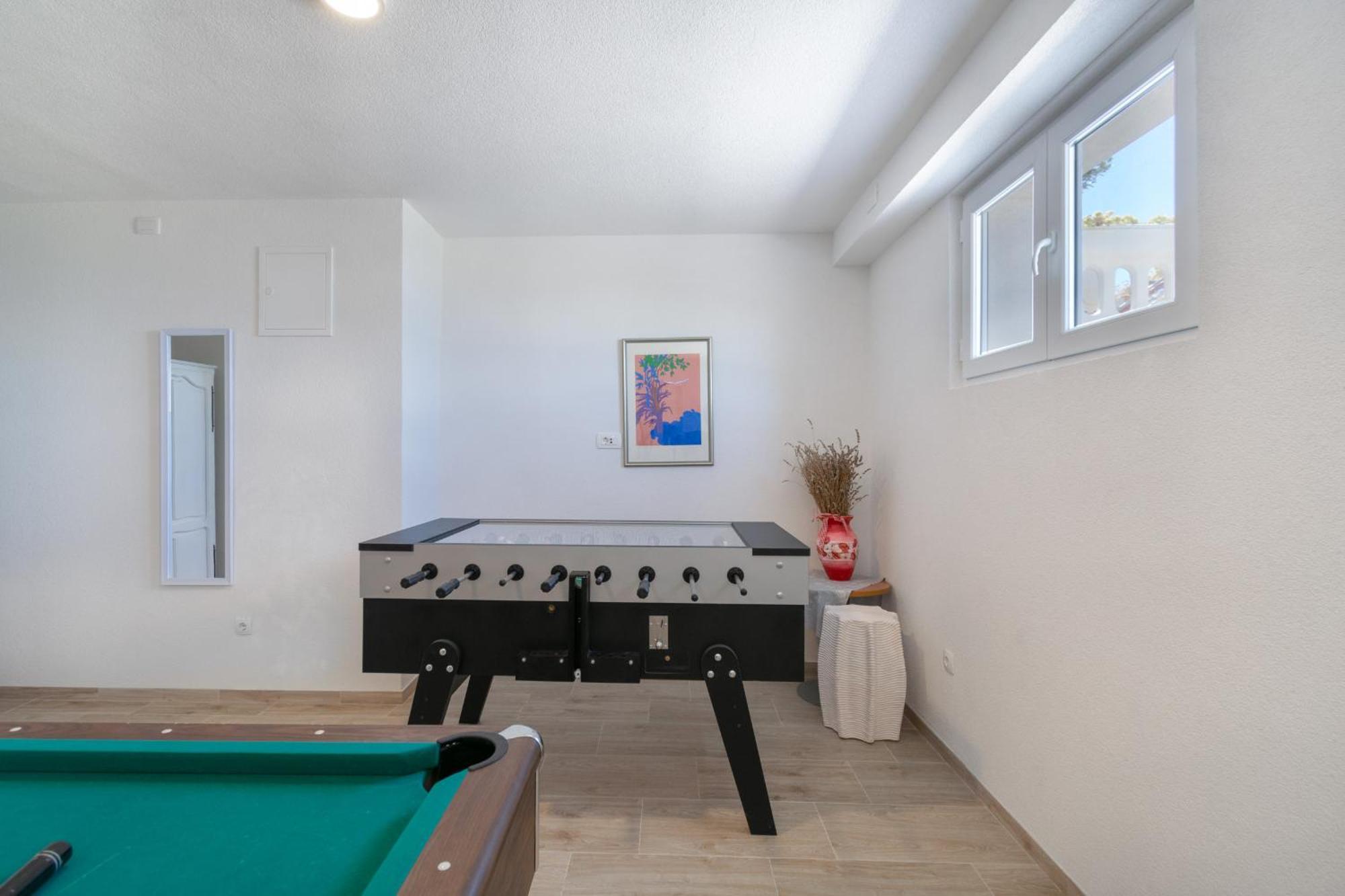 פודגורה Villa With Sea View מראה חיצוני תמונה